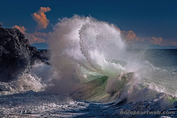 Rough sea of photography
